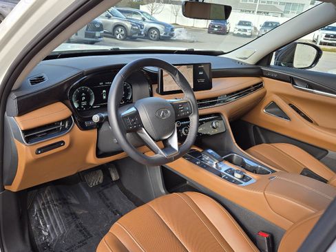 Certified 2024 INFINITI QX60 Sensory image 6