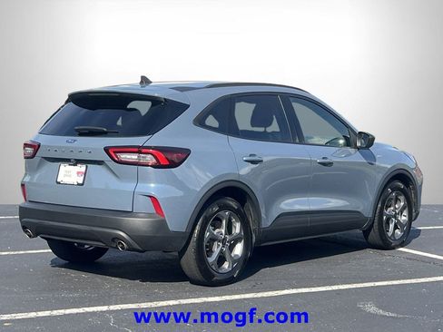 Used 2025 Ford Escape ST-Line FWD image 3