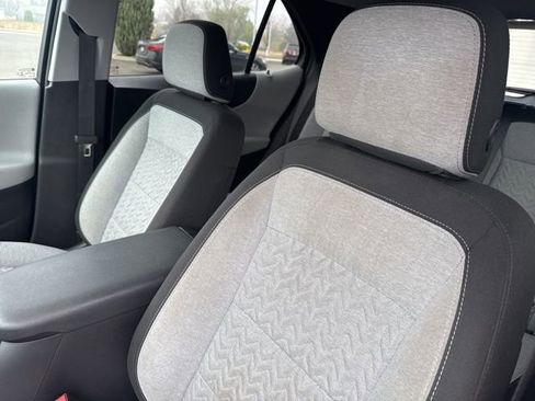 Used 2022 Chevrolet Equinox LS w/ LS Convenience Package AWD/4WD image 24