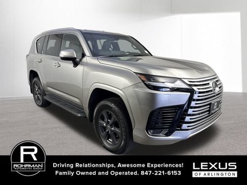Used 2024 Lexus LX 600 4WD w/ Luxury Package image 3