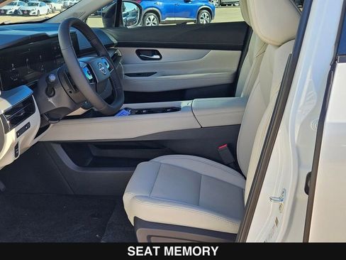 New 2026 Nissan Murano SL image 10