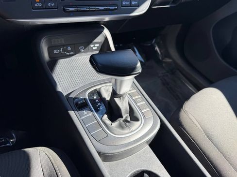 Used 2024 Hyundai Kona SEL AWD/4WD image 28