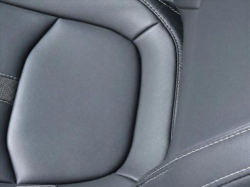 Used 2025 Honda Pilot Touring image 23