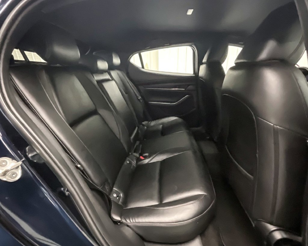 Used 2021 MAZDA MAZDA3 s FWD image 18
