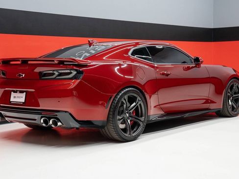 Used 2018 Chevrolet Camaro ZL1 RWD image 53