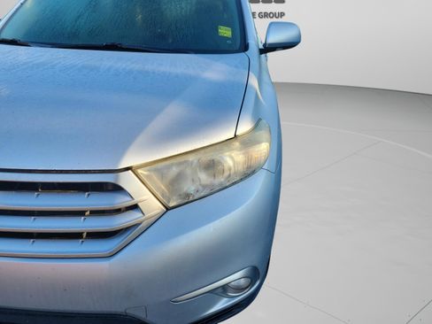 Used 2012 Toyota Highlander Limited image 12