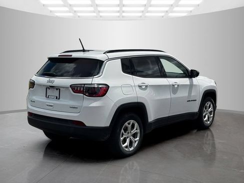 Certified 2024 Jeep Compass Latitude AWD/4WD image 7