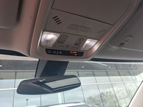 Used 2019 Cadillac XT5 Premium Luxury image 9