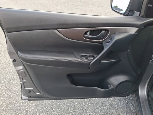 Used 2021 Nissan Rogue Sport S AWD/4WD image 12