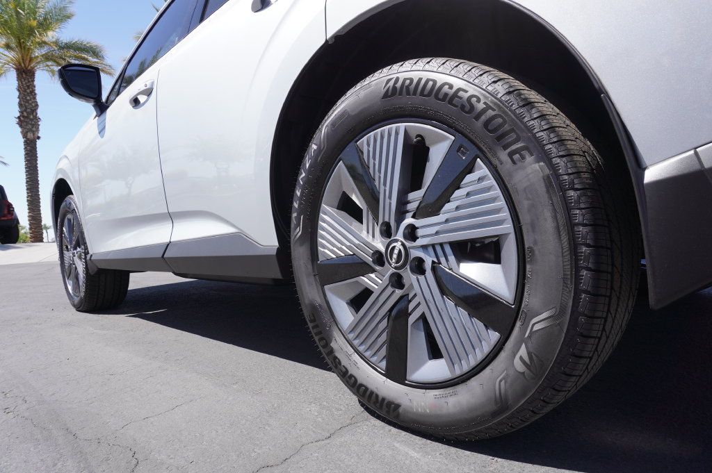 Certified 2025 Nissan Murano SL AWD/4WD image 6
