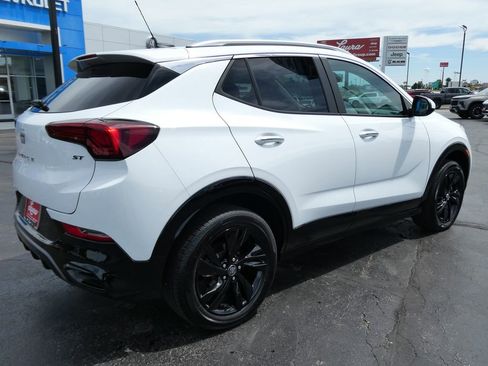 Certified 2024 Buick Encore GX Sport Touring w/ Comfort Package AWD/4WD image 5