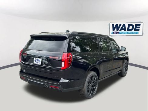 New 2026 Ford Expedition Max Platinum w/ Stealth Performance Package AWD/4WD image 5