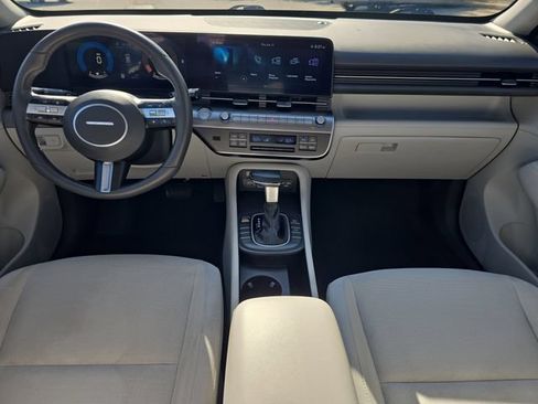 Used 2024 Hyundai Kona SEL FWD image 12