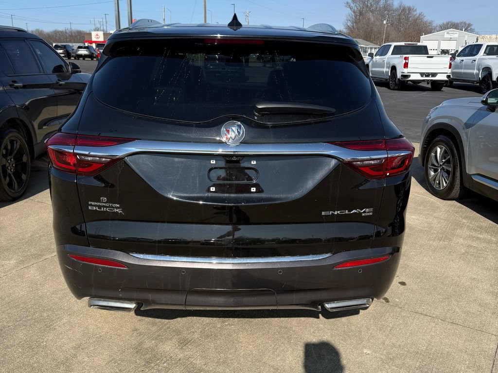 Used 2018 Buick Enclave Premium w/ Trailering Package AWD/4WD image 21