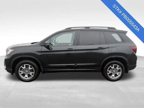 Used 2023 Honda Passport TrailSport image 4