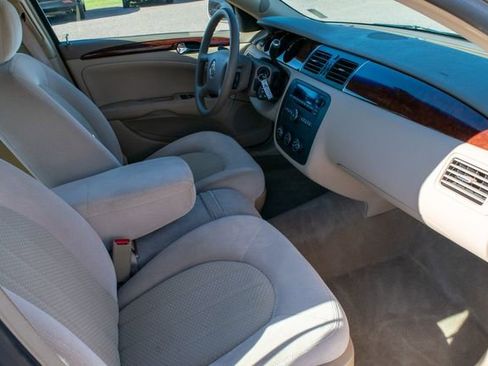 Used 2006 Buick Lucerne CX image 18