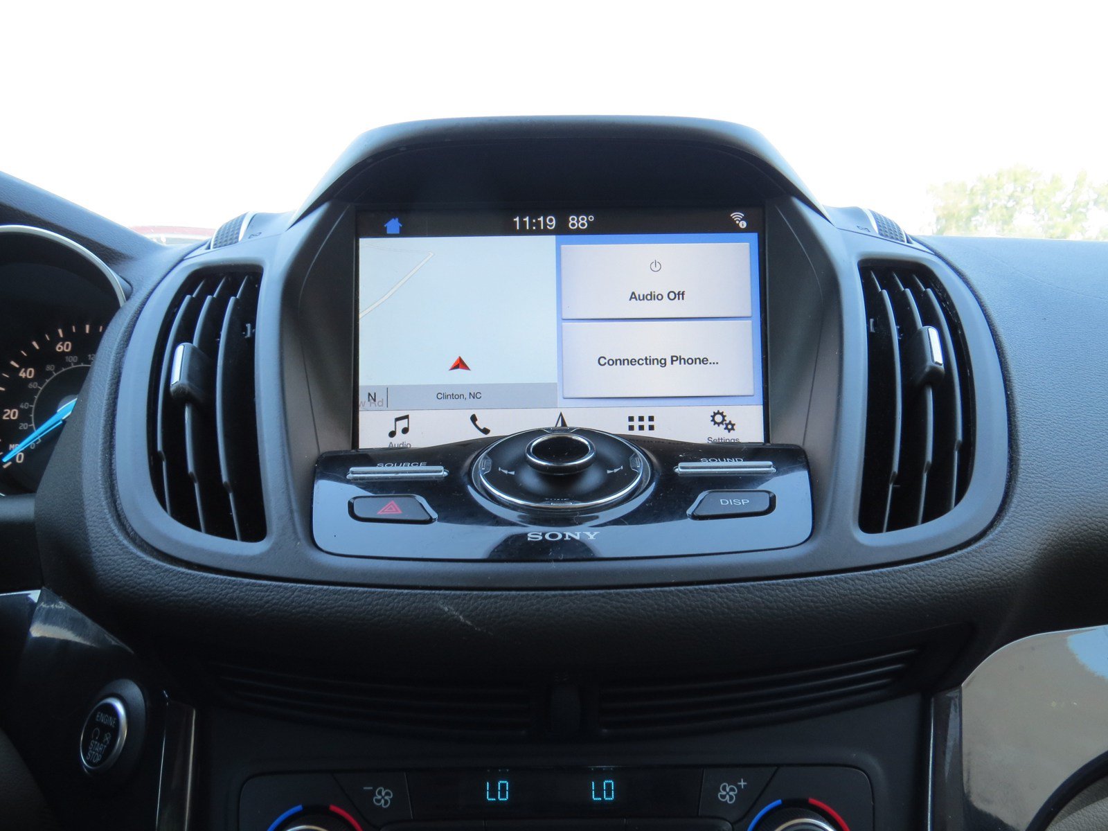 Used 2017 Ford Escape Titanium AWD/4WD image 21