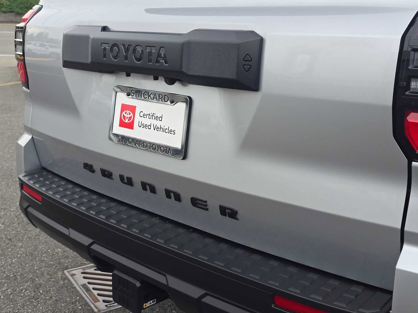 Certified 2025 Toyota 4Runner SR5 AWD/4WD image 13