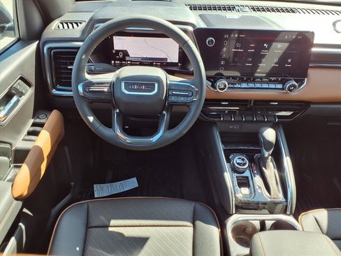 New 2026 GMC Canyon AT4 w/ Technology Plus Package image 2