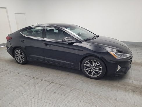 Used 2020 Hyundai Elantra Limited w/ Cargo Package (C1) FWD image 11