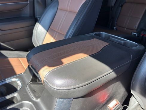 Used 2023 Chevrolet Silverado 1500 High Country w/ Technology Package image 21