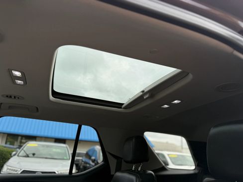 Used 2020 Chevrolet Traverse Premier image 22