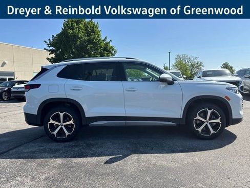 New 2026 Volkswagen Tiguan SE AWD/4WD image 8