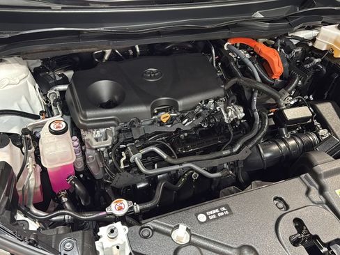 Used 2023 Toyota Sienna XSE AWD/4WD image 36