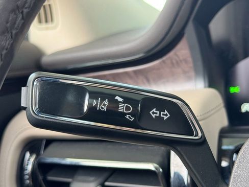 Used 2021 Lincoln Nautilus Reserve image 9