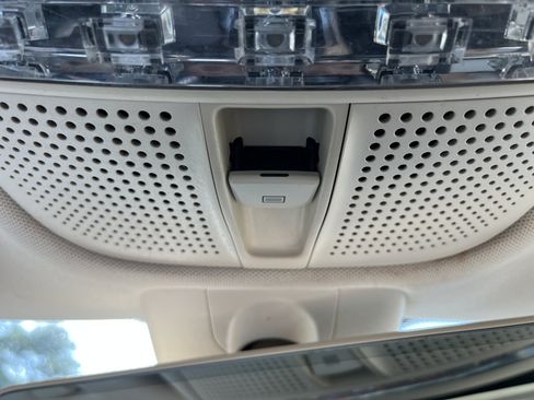 Used 2019 Mercedes-Benz C 300 Sedan image 35