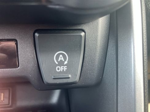 Certified 2025 Toyota RAV4 LE FWD image 27