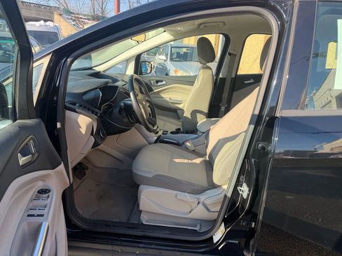 Used 2016 Ford C-MAX SE w/ Interior Protection Package image 26