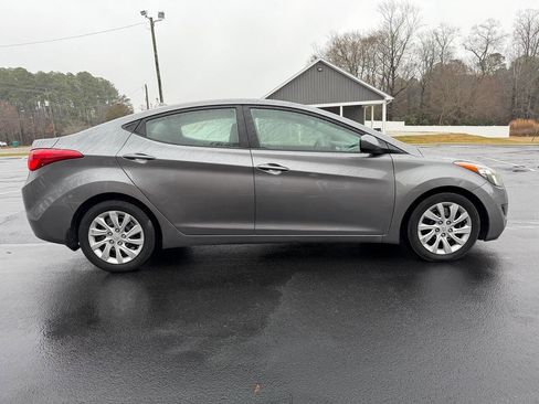 Used 2013 Hyundai Elantra GLS image 8