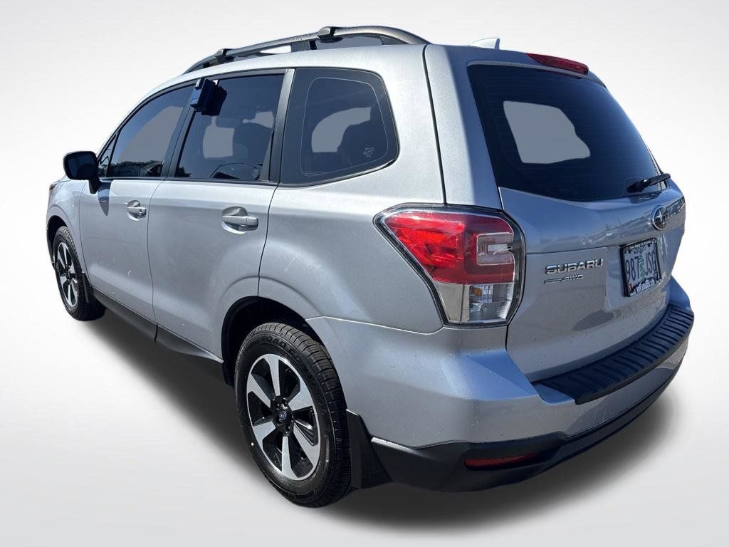 Used 2017 Subaru Forester 2.5i w/ Protection Package #1 AWD/4WD image 5