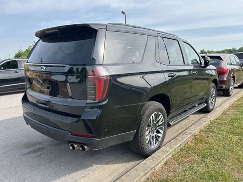 Used 2025 Chevrolet Tahoe Z71 AWD/4WD image 3