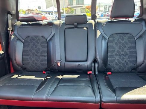 Used 2019 RAM 1500 Rebel w/ Level 2 Equipment Group AWD/4WD image 33