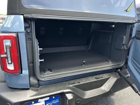 New 2025 Ford Bronco Outer Banks w/ Sasquatch Package image 24