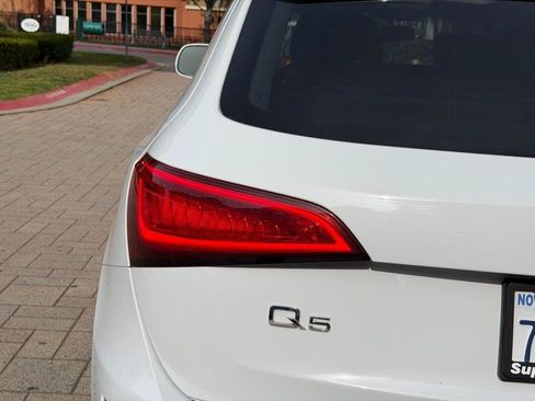 Used 2015 Audi Q5 2.0T Premium Plus w/ Technology Package AWD/4WD image 26