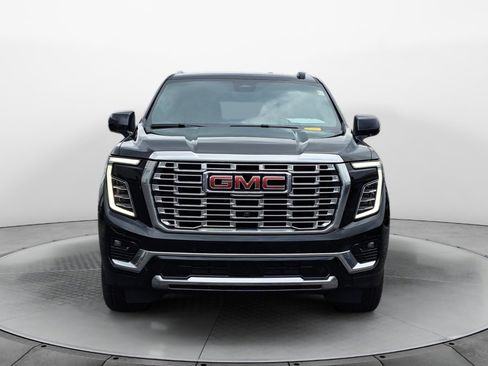 Used 2025 GMC Yukon Denali AWD/4WD image 2