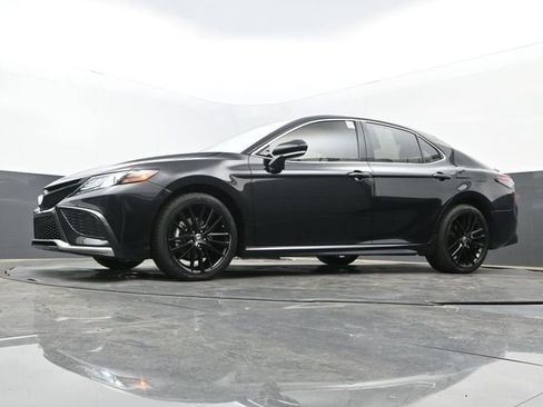 Used 2024 Toyota Camry XSE FWD image 28