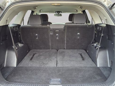 Used 2016 Kia Sorento LX w/ LX Convenience Package image 10