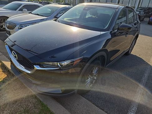 Used 2017 MAZDA CX-5 Sport FWD image 2