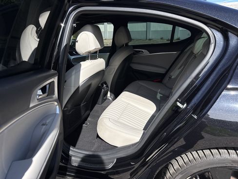 Used 2023 Genesis G70 2.0T w/ Sport Prestige Package AWD/4WD image 19