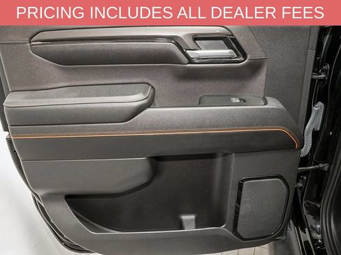 Used 2023 GMC Sierra 1500 AT4 w/ Technology Package AWD/4WD image 11