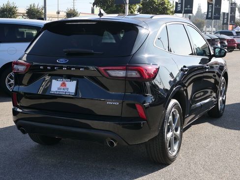 Used 2024 Ford Escape ST-Line image 4