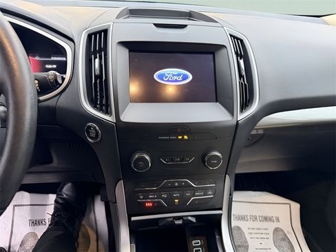 Used 2020 Ford Edge SEL w/ Convenience Package image 18