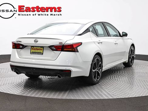 Used 2025 Nissan Altima 2.0 SR FWD image 5