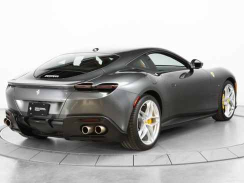 Used 2023 Ferrari Roma image 4