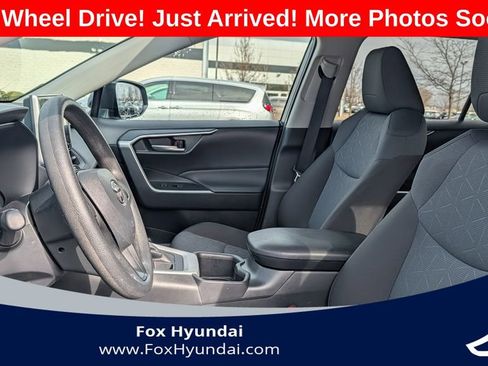 Used 2025 Toyota RAV4 XLE image 7