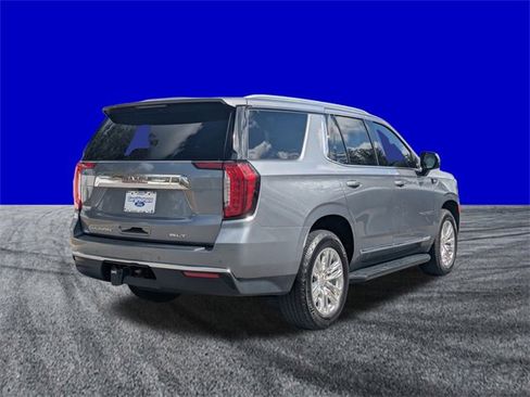 Used 2022 GMC Yukon SLT w/ SLT Luxury Package image 4